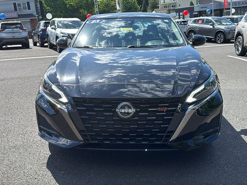 Certified 2023 Nissan Altima 2.5 SR FWD image 2