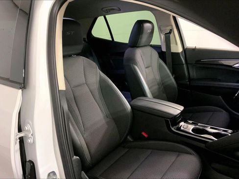 Used 2023 Buick Envision Preferred w/ Sport Touring Package AWD/4WD image 7