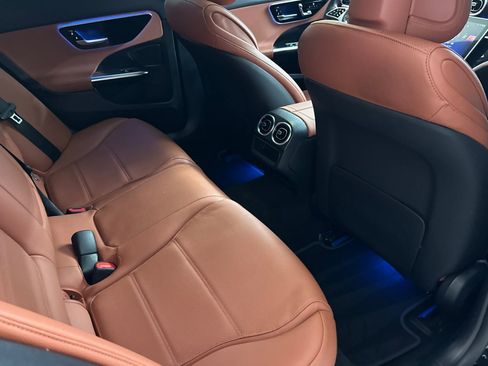 Used 2025 Mercedes-Benz C 300 Sedan image 29