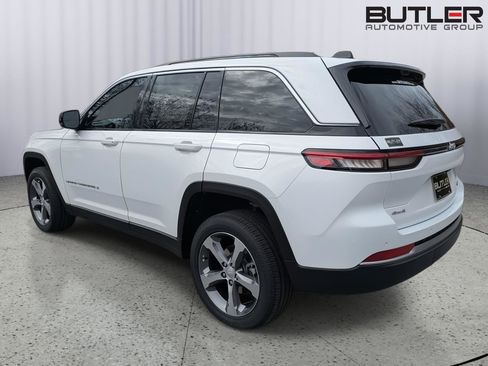 New 2026 Jeep Grand Cherokee Limited AWD/4WD image 4