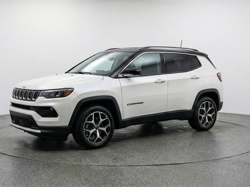 Used 2025 Jeep Compass Limited AWD/4WD image 3