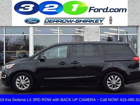 Used 2019 Kia Sedona LX FWD image 2