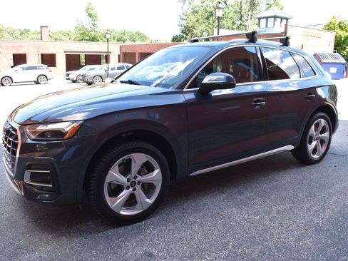Used 2021 Audi Q5 2.0T Premium Plus w/ Premium Plus Package AWD/4WD image 7