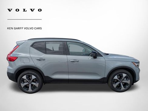 New 2026 Volvo XC40 B5 Plus w/ Protection Package Premier AWD/4WD image 2