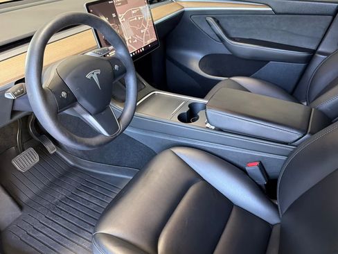 Used 2023 Tesla Model Y Long Range AWD/4WD image 11