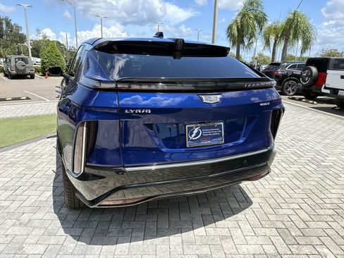 Used 2024 Cadillac Lyriq Luxury RWD image 9