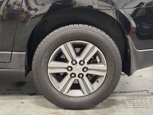 Used 2017 Chevrolet Traverse LT FWD image 28