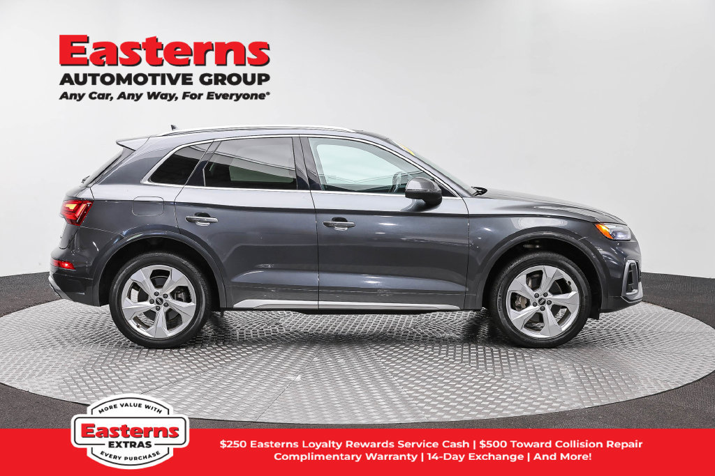 Used 2022 Audi Q5 2.0T Premium Plus w/ Premium Plus Package AWD/4WD image 5