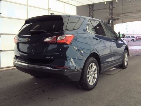 Used 2021 Chevrolet Equinox LT image 2