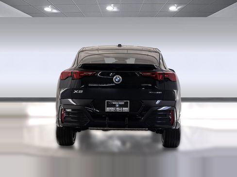 New 2026 BMW X2 xDrive28i w/ Technology Package AWD/4WD image 10