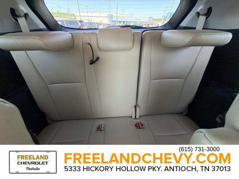 Used 2023 Toyota Highlander XLE FWD image 19