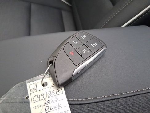 Used 2025 Buick Enclave Sport Touring w/ Power Package image 24