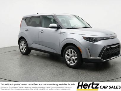 Used 2025 Kia Soul LX w/ LX Technology Package