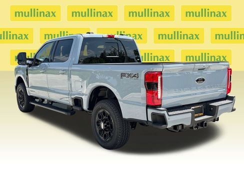 New 2026 Ford F250 Lariat w/ Black Appearance Package AWD/4WD image 11