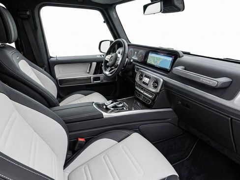 Used 2021 Mercedes-Benz G 550 image 12