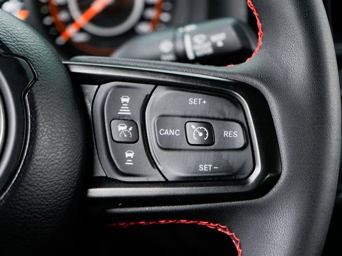 Used 2024 Jeep Gladiator Rubicon w/ Convenience Group image 25