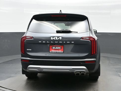 Used 2022 Kia Telluride EX w/ EX Premium Package AWD/4WD image 5