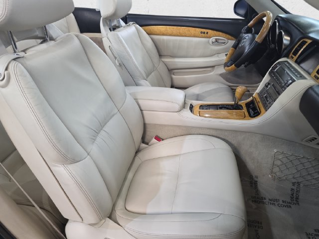 Used 2004 Lexus SC 430 Convertible w/ Preferred Accessory Pkg RWD image 18