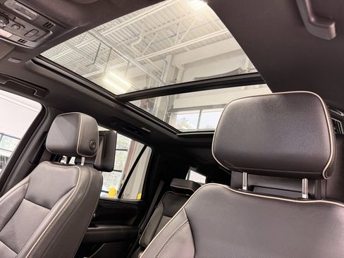 Used 2021 GMC Yukon SLT image 27