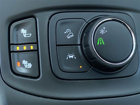 Used 2023 GMC Terrain SLT image 27