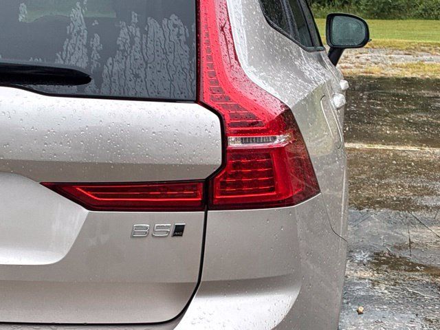 Used 2024 Volvo XC60 B5 Core w/ Climate Package AWD/4WD image 14