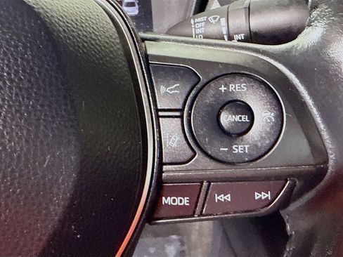 Used 2020 Toyota Corolla SE image 15