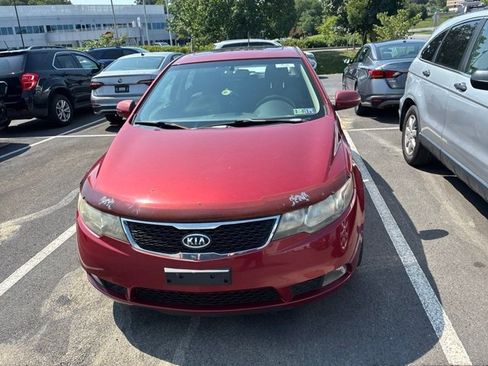 Used 2011 Kia Forte SX FWD image 16