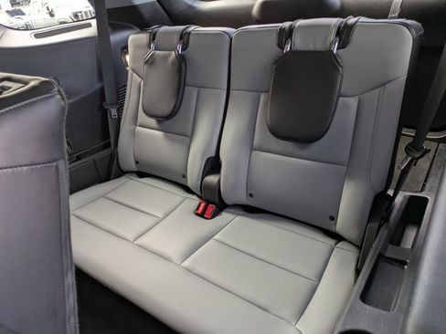 Certified 2021 Ford Explorer XLT w/ Equipment Group 202A image 19