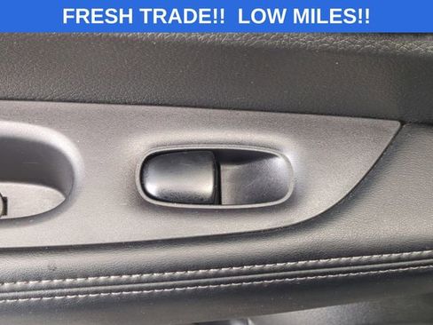 Used 2017 Nissan Rogue SV w/ Sun & Sound Touring Package image 32