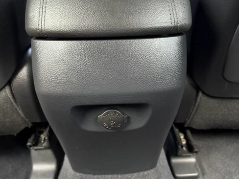 Used 2017 Hyundai Santa Fe Sport AWD/4WD image 25