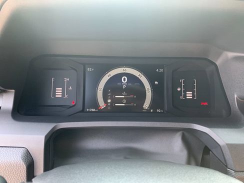Used 2024 Toyota Tacoma SR w/ SR Upgrade Package AWD/4WD image 29