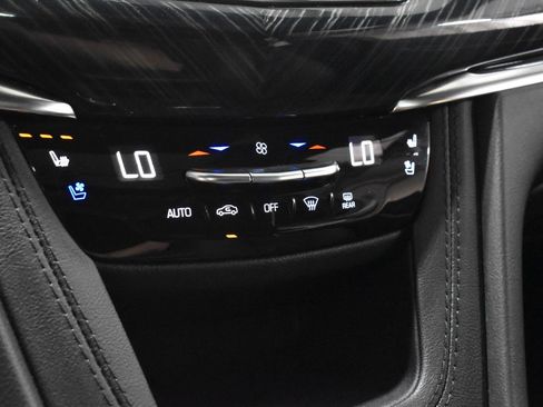 Certified 2024 Cadillac XT6 Premium Luxury FWD image 20