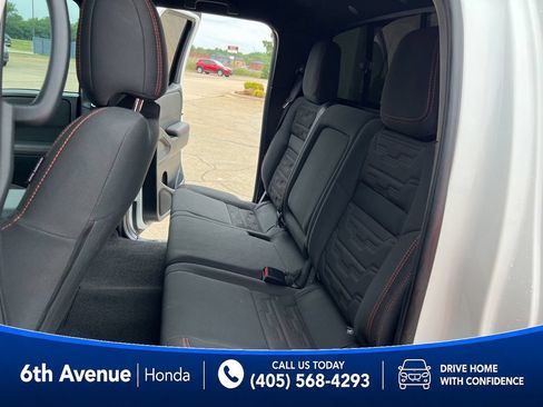 Used 2023 Nissan Frontier PRO-4X w/ Tow Package AWD/4WD image 23