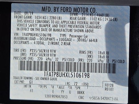 Used 2020 Ford Mustang Premium RWD image 36