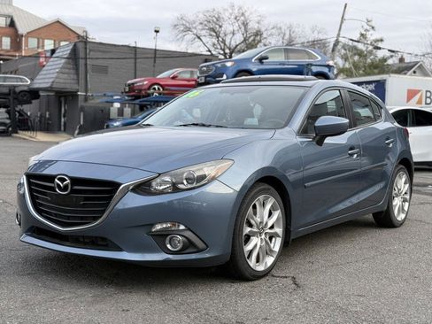 Used 2016 MAZDA MAZDA3 s Touring image 3