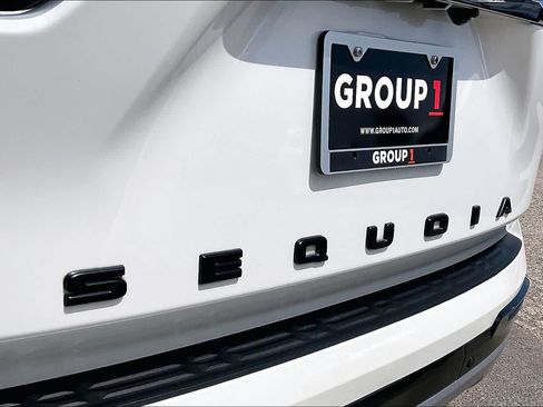 Used 2024 Toyota Sequoia Limited w/ Tow Technology Package AWD/4WD image 10