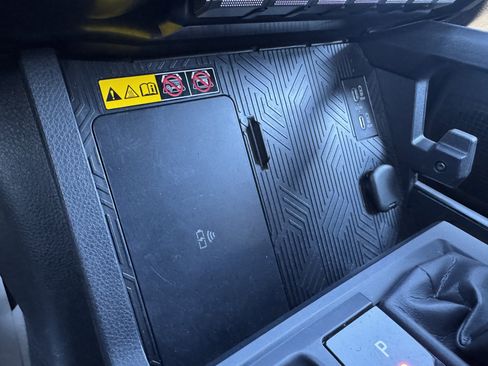 Used 2025 Toyota Tacoma TRD Off-Road image 27