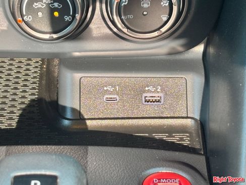 Used 2024 Nissan Z NISMO w/ Floor Mat Package RWD image 28
