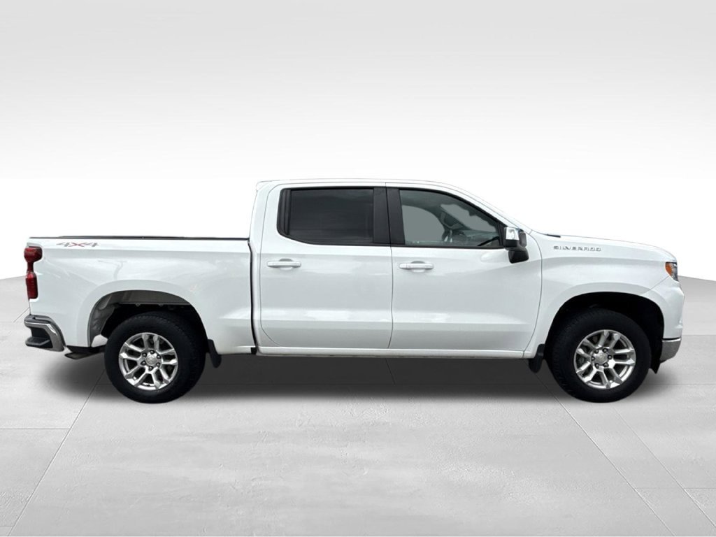 Used 2024 Chevrolet Silverado 1500 LT AWD/4WD image 2
