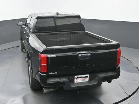 Used 2024 Toyota Tacoma SR5 AWD/4WD image 15
