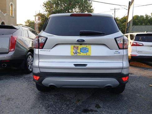 Used 2018 Ford Escape SE AWD/4WD image 4