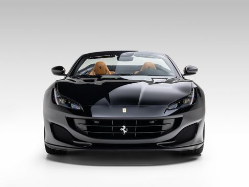 Used 2020 Ferrari Portofino RWD image 6