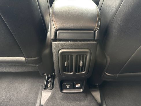 Used 2020 Jeep Compass Latitude w/ Popular Equipment Group FWD image 35