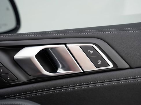 Used 2025 BMW X6 M Competition w/ Executive Package image 50