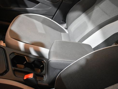 Used 2024 Volkswagen Taos S image 21