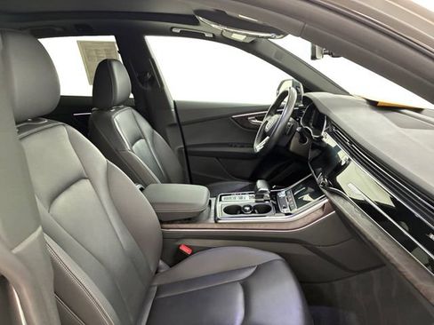 Used 2019 Audi Q8 Premium Plus w/ Premium Plus AWD/4WD image 14