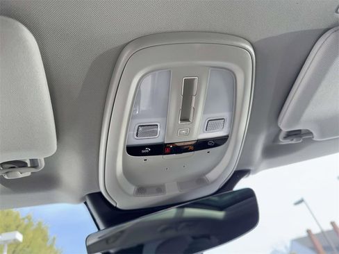 Certified 2025 Volvo XC90 B5 Plus image 30