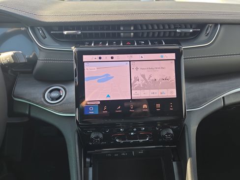 New 2025 Jeep Grand Cherokee Limited image 10