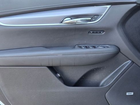 New 2025 Cadillac XT6 Luxury image 24