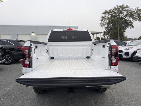 Used 2024 Ford Ranger XLT w/ FX4 Off-Road Package image 11